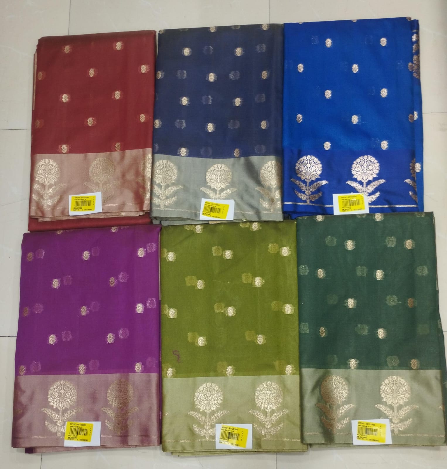 lassic Butta Silk Saree – 6 Pcs Set-M.R. Saree Emporium
