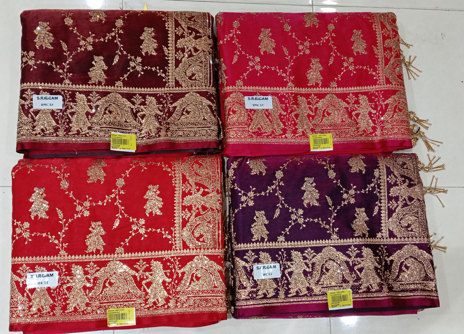 luxury banarasi saree figure weaving design
bridal designer silk saree heavy pallu
premium banarasi saree wedding collection
story pallu saree india
heavy designer saree boutique collection
