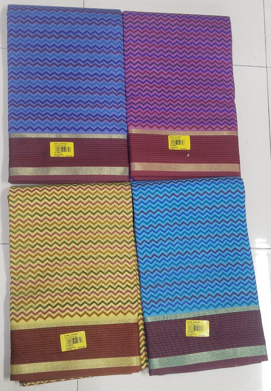 Cotton Printed Saree Set - 4 Pcs Set - Zig Zag Pattern - Zari Border - With Blouse - Daily Wear Collection - M.R. Saree Emporium
