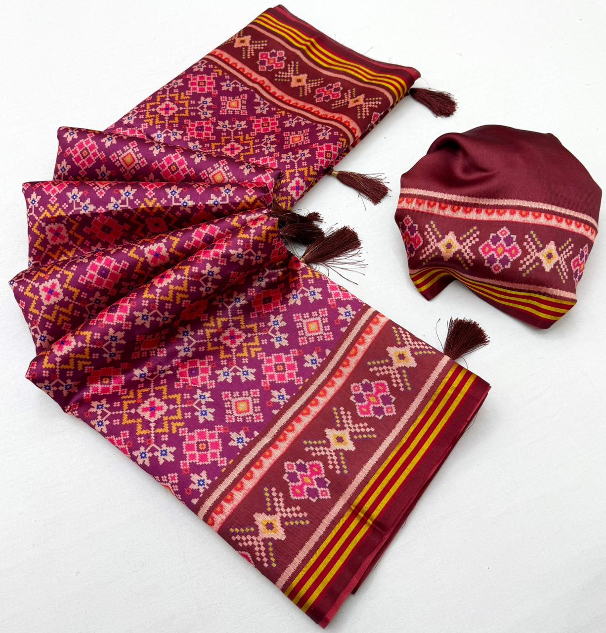 RajYog RajMata Pavitra Patola Silk Saree - Handloom Weaving Zari Border Lagadi Patta - M.R. Saree Emporium