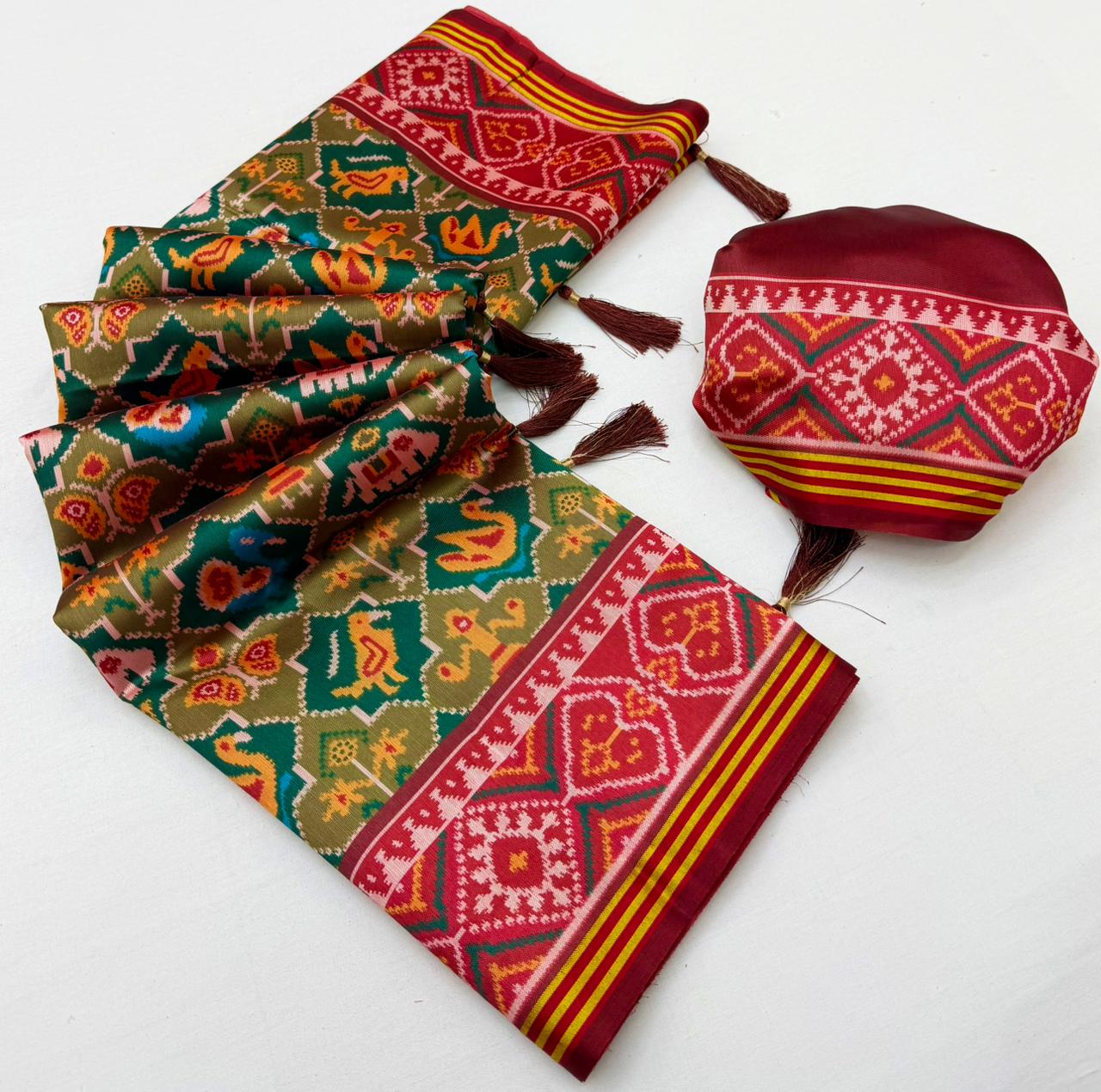 RajYog RajMata Pavitra Patola Silk Saree - Handloom Weaving Zari Border Lagadi Patta - M.R. Saree Emporium
