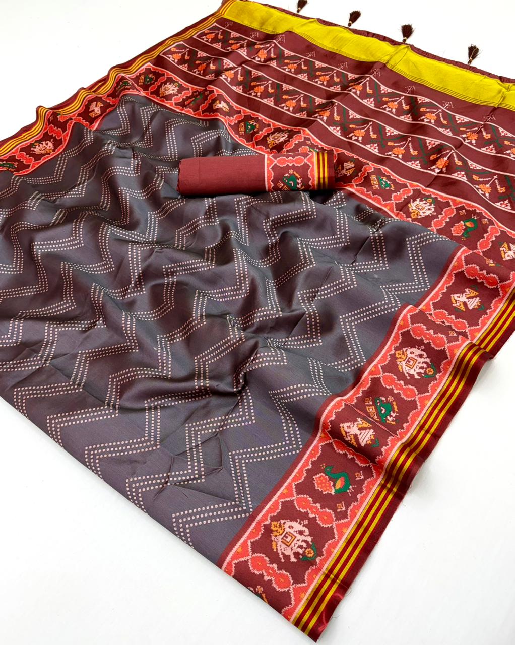 RajYog RajMata Pavitra Patola Silk Saree - Handloom Weaving Zari Border Lagadi Patta - M.R. Saree Emporium
