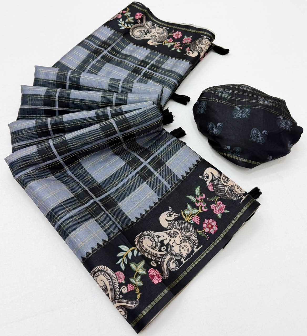 Charvi Tusser Saree with Kalamkari Pallu & Zari Checks- 6 Pcs Set.