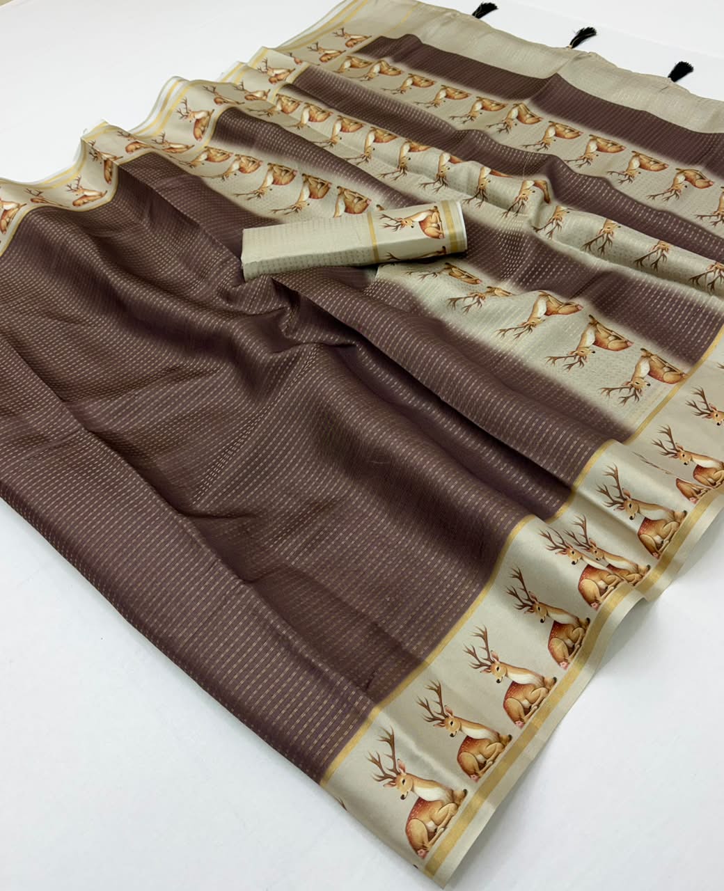 Chhavi Tusser Saree - Soft Tusser with Zari Checks & Tassels-4 Pcs Set.