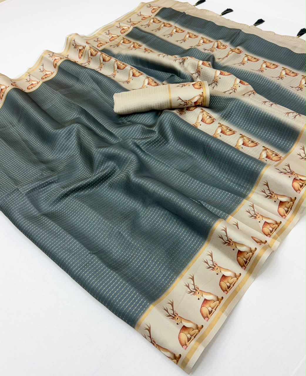 Chhavi Tusser Saree - Soft Tusser with Zari Checks & Tassels-4 Pcs Set.