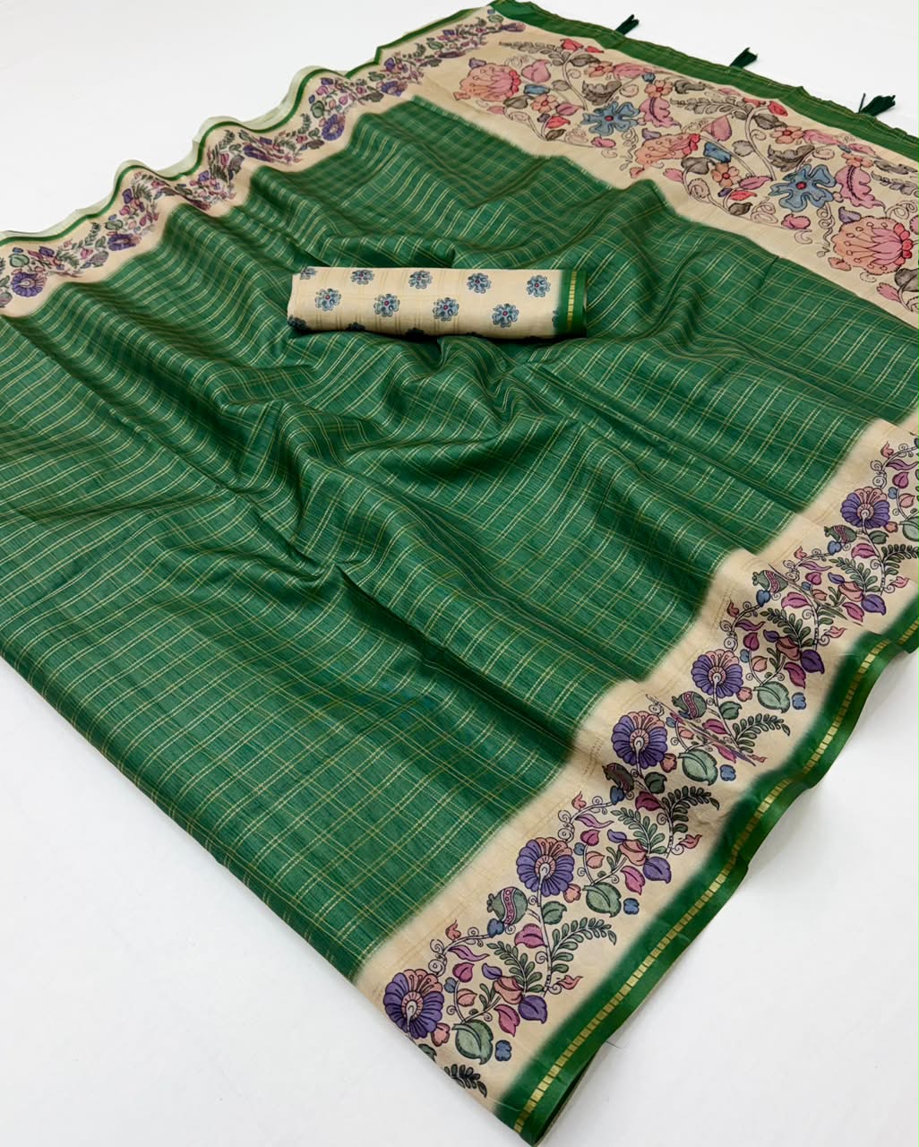 Charvi Tusser Saree with Kalamkari Pallu-6 Pcs Set.