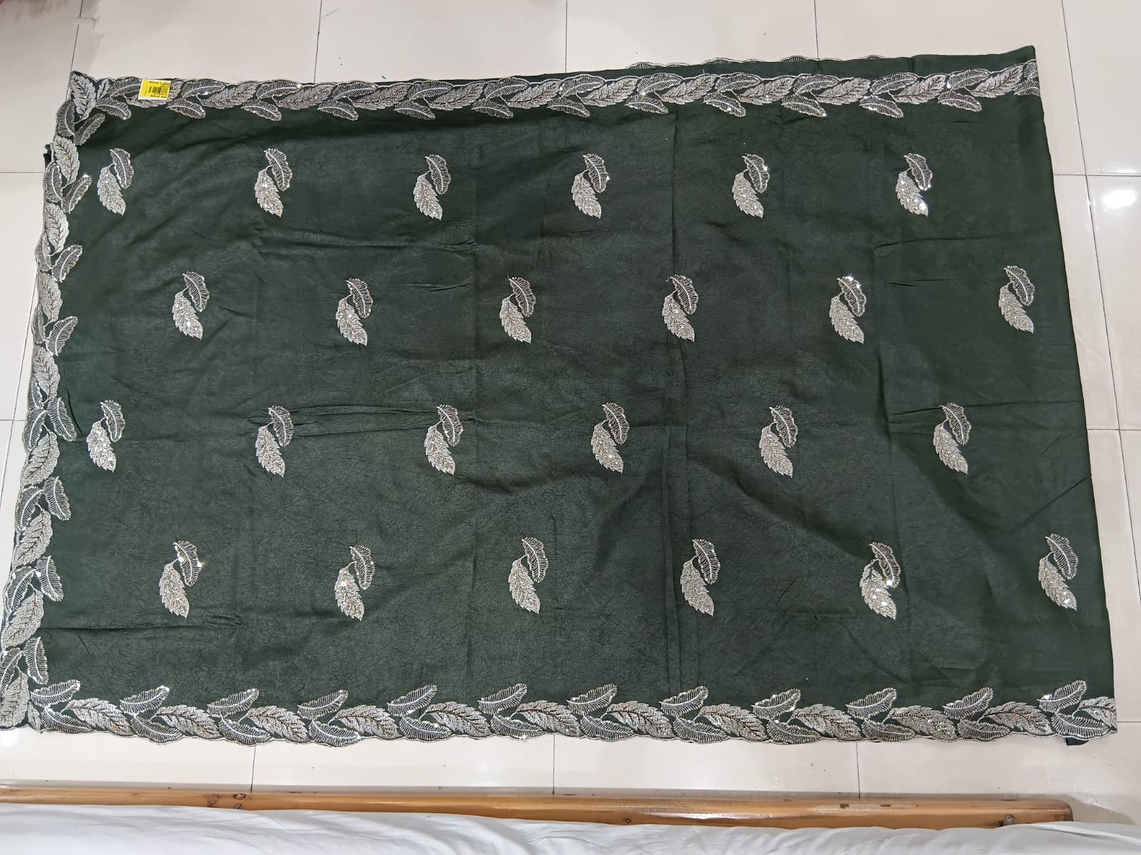 Fancy Moss Crepe Saree with Silver Leaf Butti & Designer Border 7 Pcs Set -Party & Festive Wear -M.R. Saree Emporium