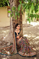 Krishnaleela Hasrat Brasso Floral Printed Saree with Designer Border - 8 PCS Set
