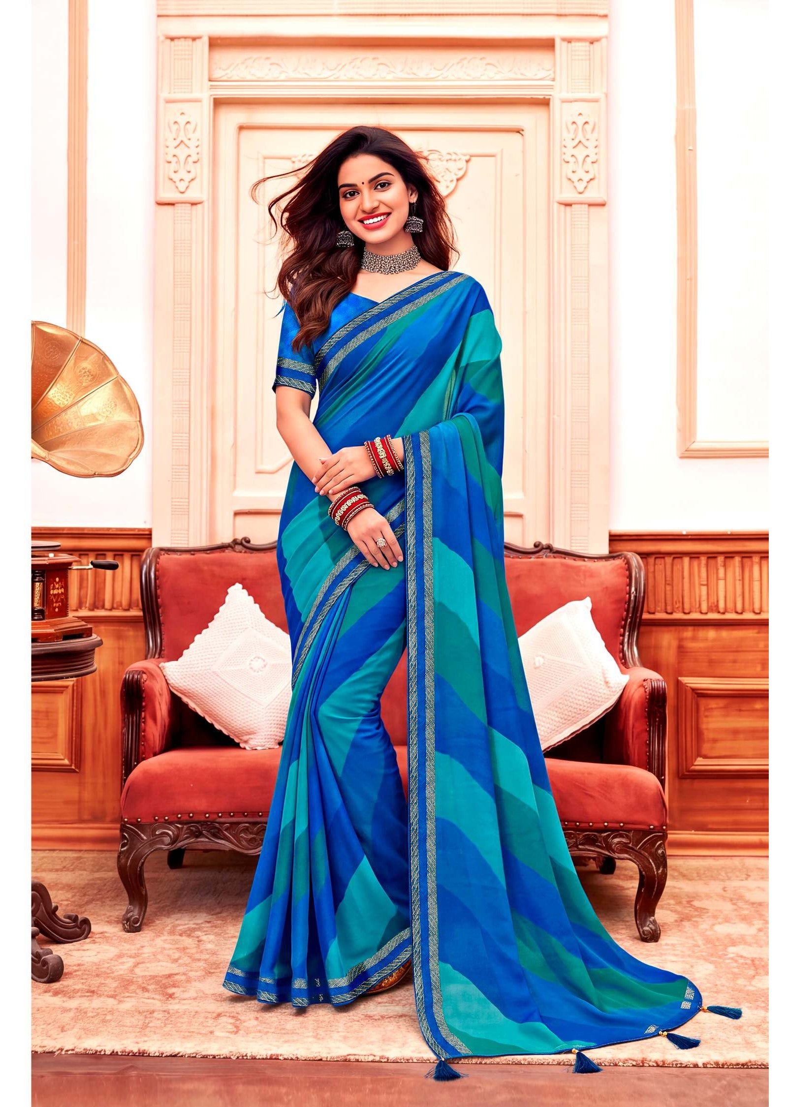 Jhanak Traditional Printed Saree with Elegant Zari Border & Designer Pallu