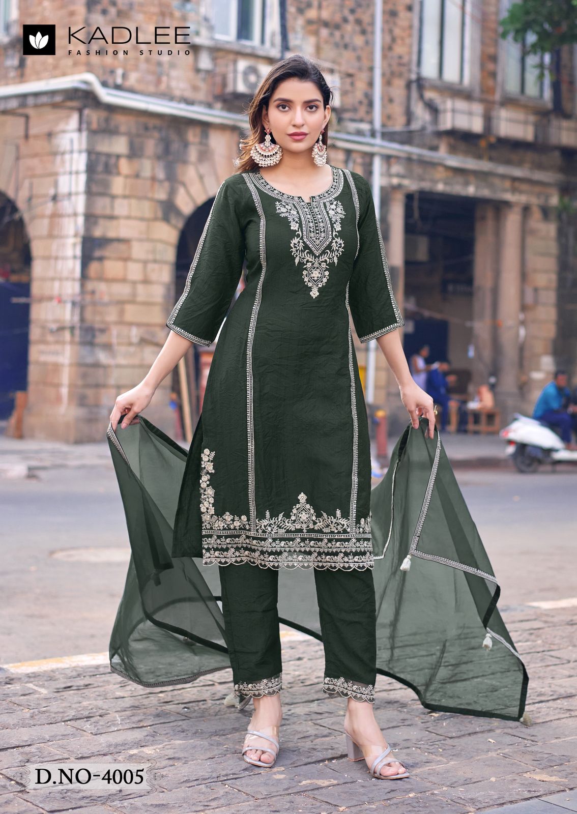 Kadlee Risha - Viscose Thread Work Kurti Pant With Dupatta 6 PCS Set Collection - Festive Wear By M.R. Saree Emporium