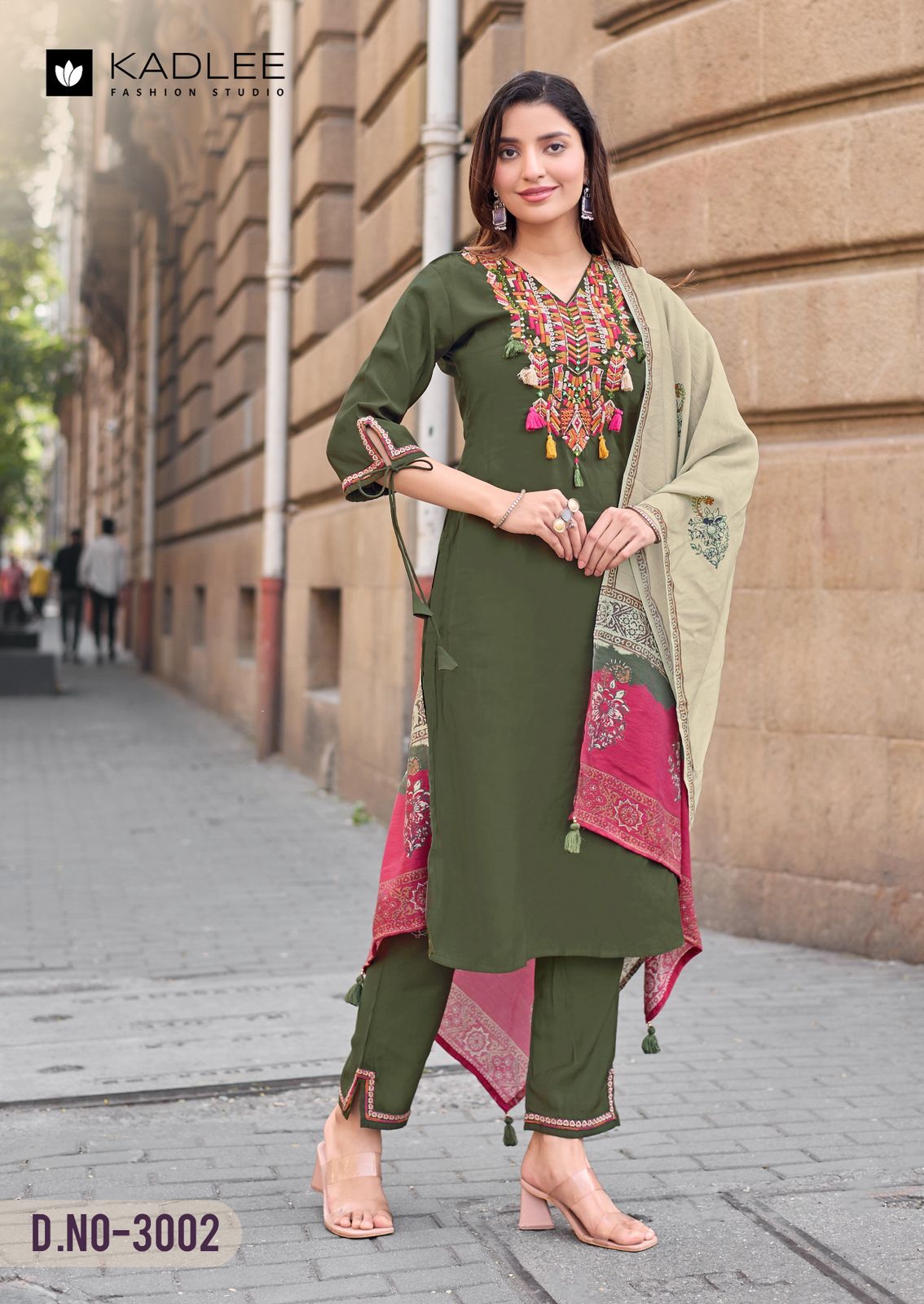 Kadlee Shagun - Russain Silk Thread Work Kurti Pant With Dupatta 4 PCS Set Collection - Festive Wear By M.R. Saree Emporium