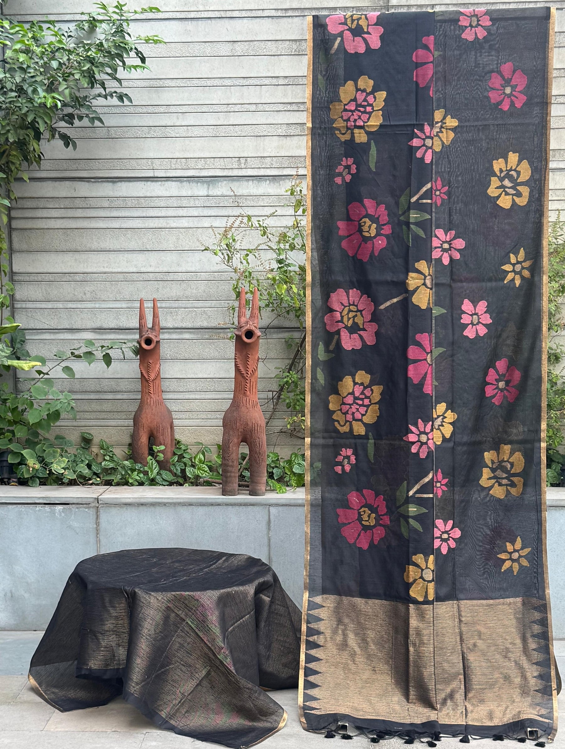 Kasturi Cotton Feel Jamdani Weave Jaal Saree – Elegant Floral Design-4 Pcs Set-M.R. Saree Emporium