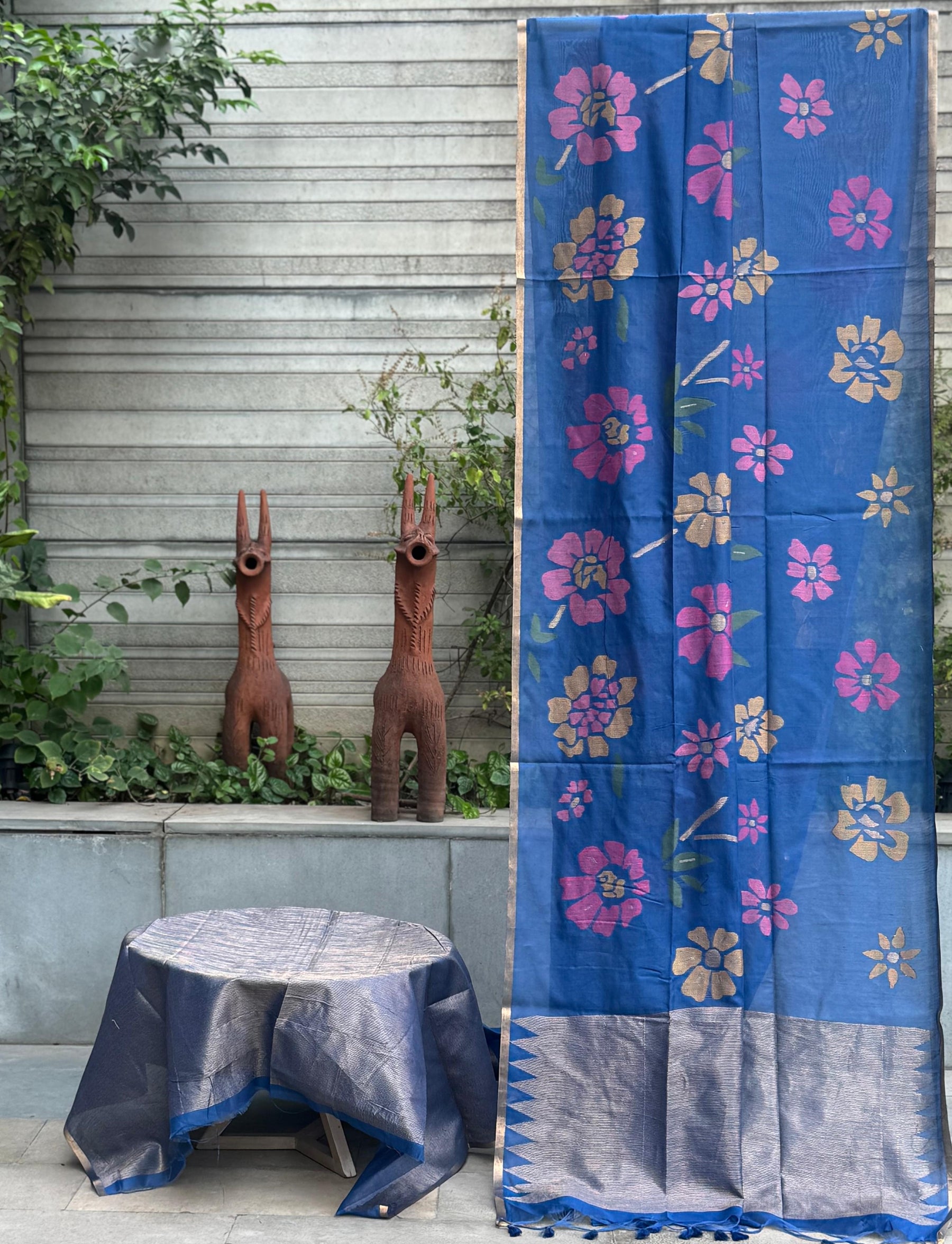 Kasturi Cotton Feel Jamdani Weave Jaal Saree – Elegant Floral Design-4 Pcs Set-M.R. Saree Emporium