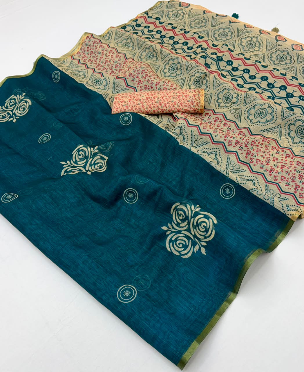 Kazari Series Lisha Linen Saree with Zari Border & Tassels