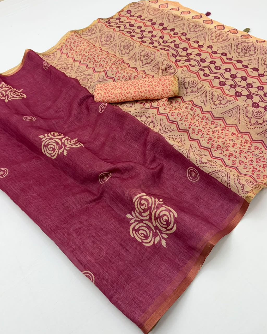 Kazari Series Lisha Linen Saree with Zari Border & Tassels