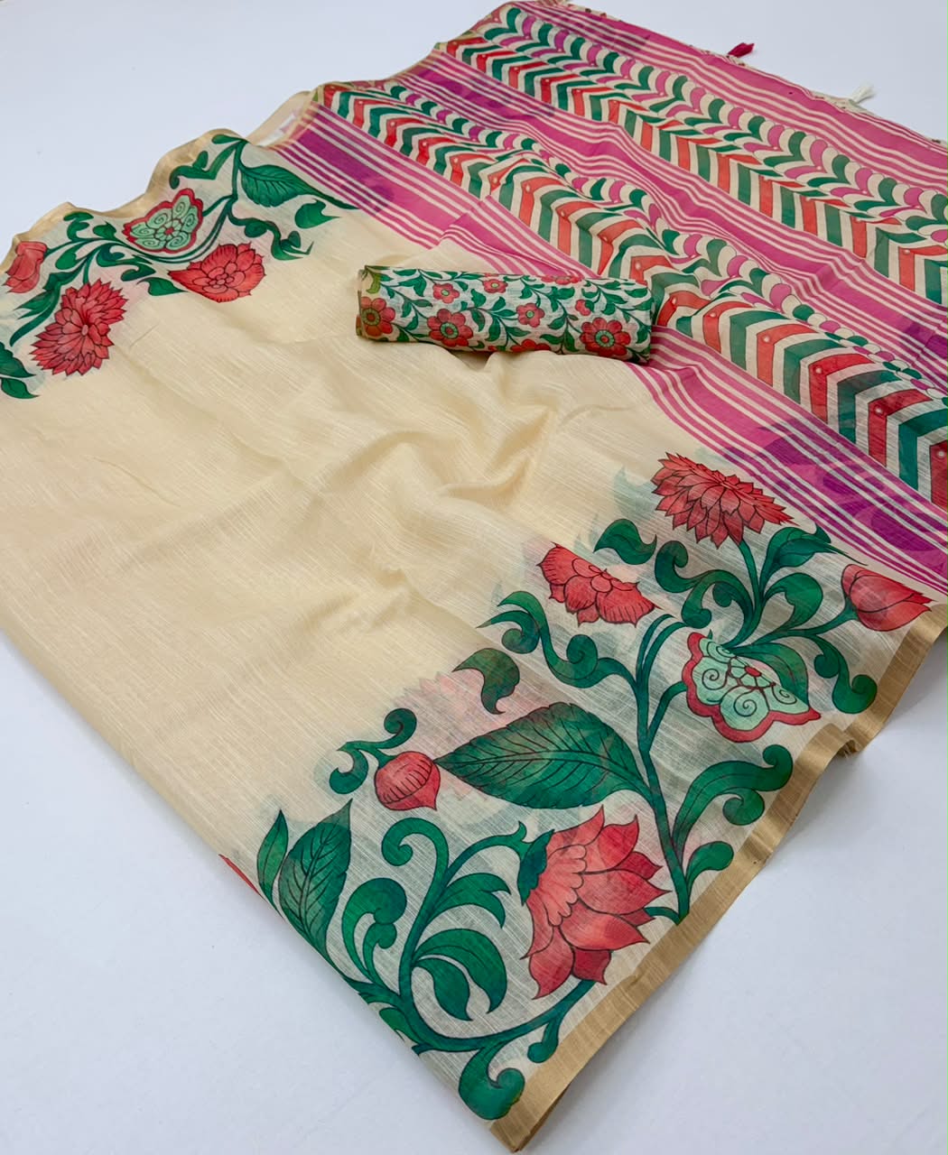 Lisha Soft Linen Cotton Saree with Zari Border & Tassels-6 Pcs Set.