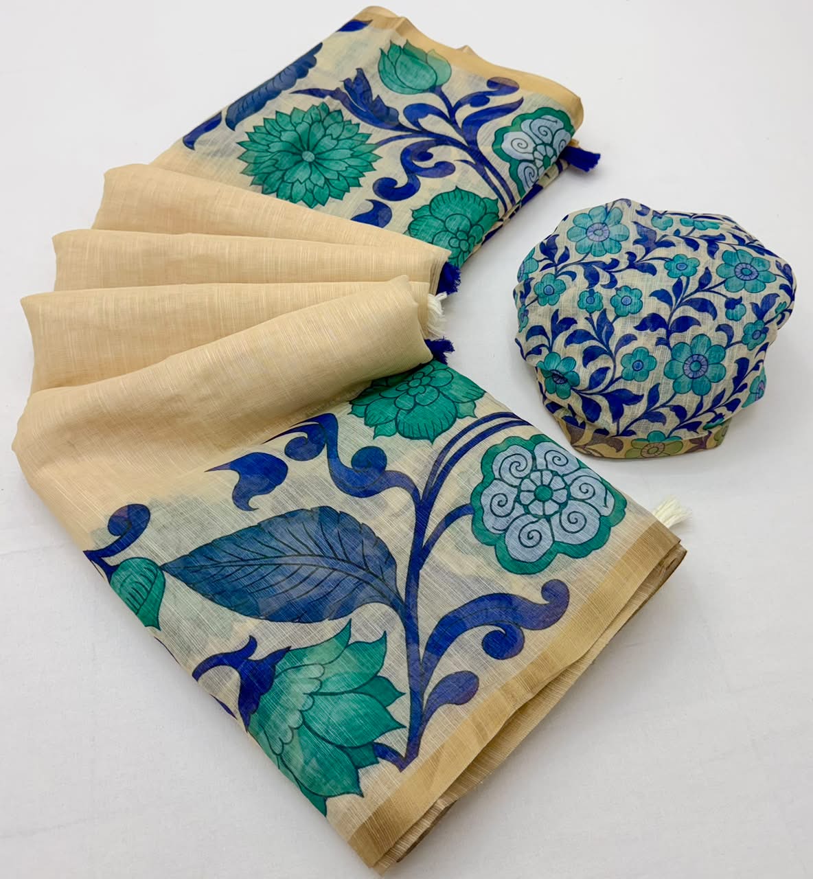 Lisha Soft Linen Cotton Saree with Zari Border & Tassels-6 Pcs Set.