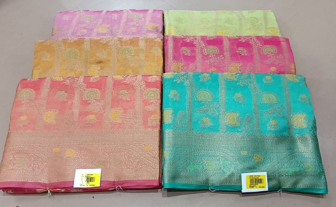 Cotton Silk Saree Collection – Soft, lightweight aur elegant shine ke saath. Perfect for festive wear & daily wear!