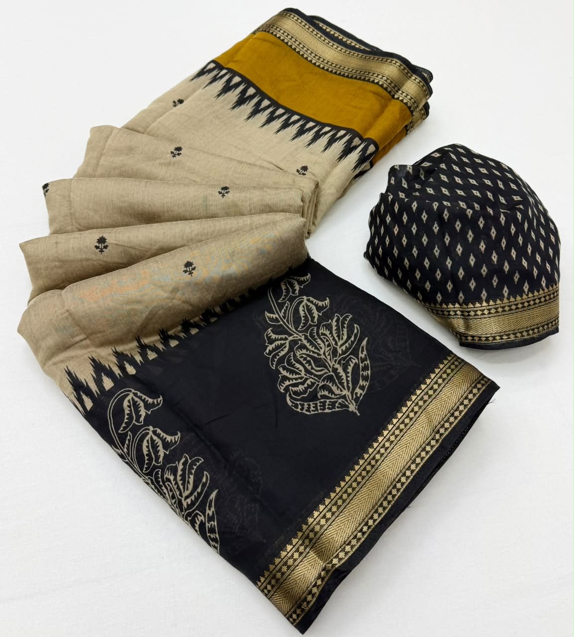Soft Mul Cotton Printed Saree with Zari Border- 6Pcs Set