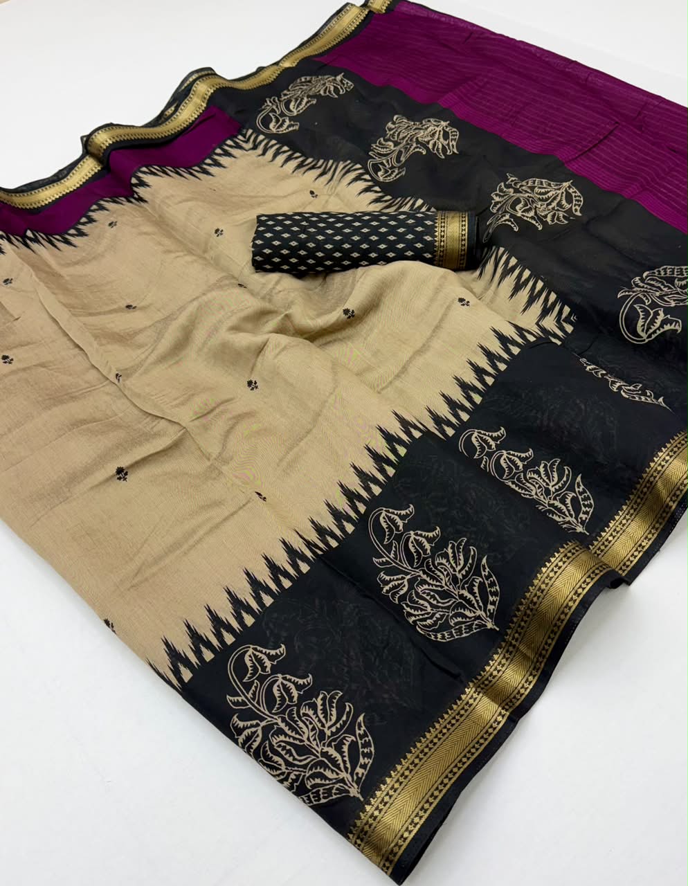 Soft Mul Cotton Printed Saree with Zari Border- 6Pcs Set