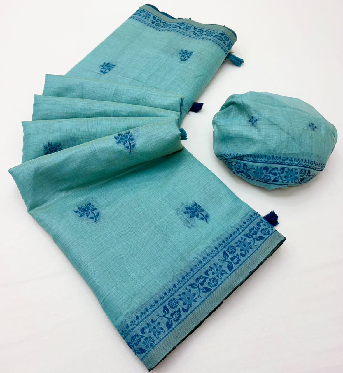 Nakshatra Cotton Saree with Jamdani Style Weaving-6 Pcs Set.