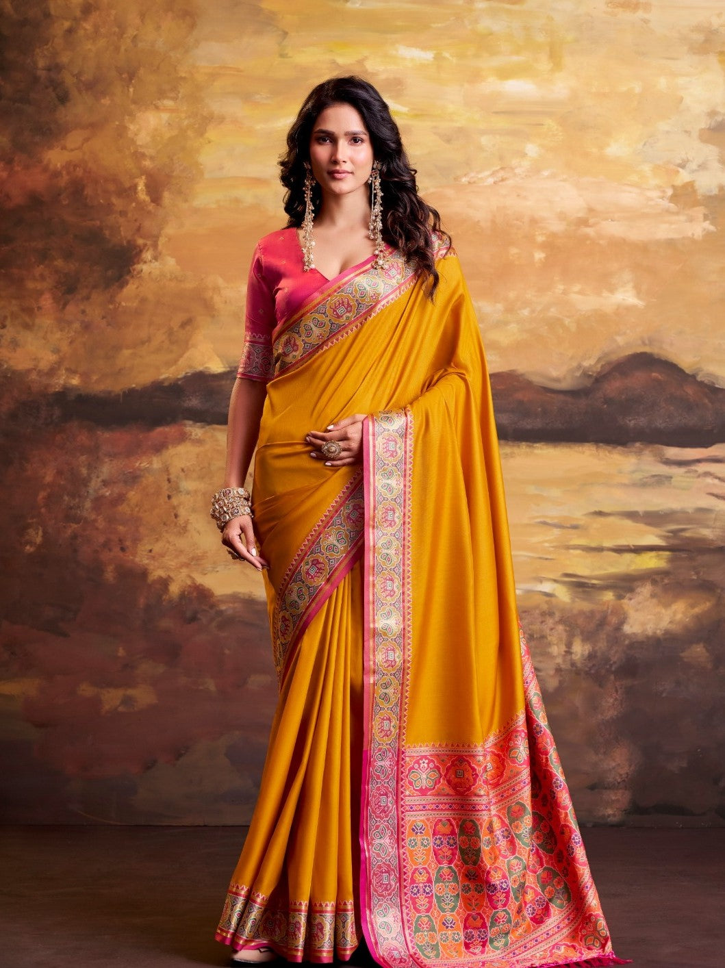 RajPath Fabrics Vrindavan Silk Vol-02 Patola Silk Saree - 6 Pcs Set