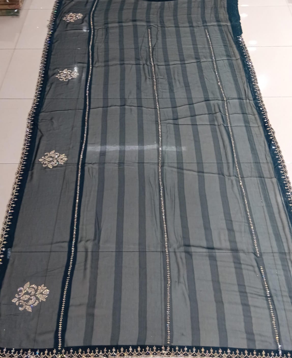 Simmar Fancy Moss Chiffon Saree – Lace Border & Elegant Butta Work M.R. Saree Emporium