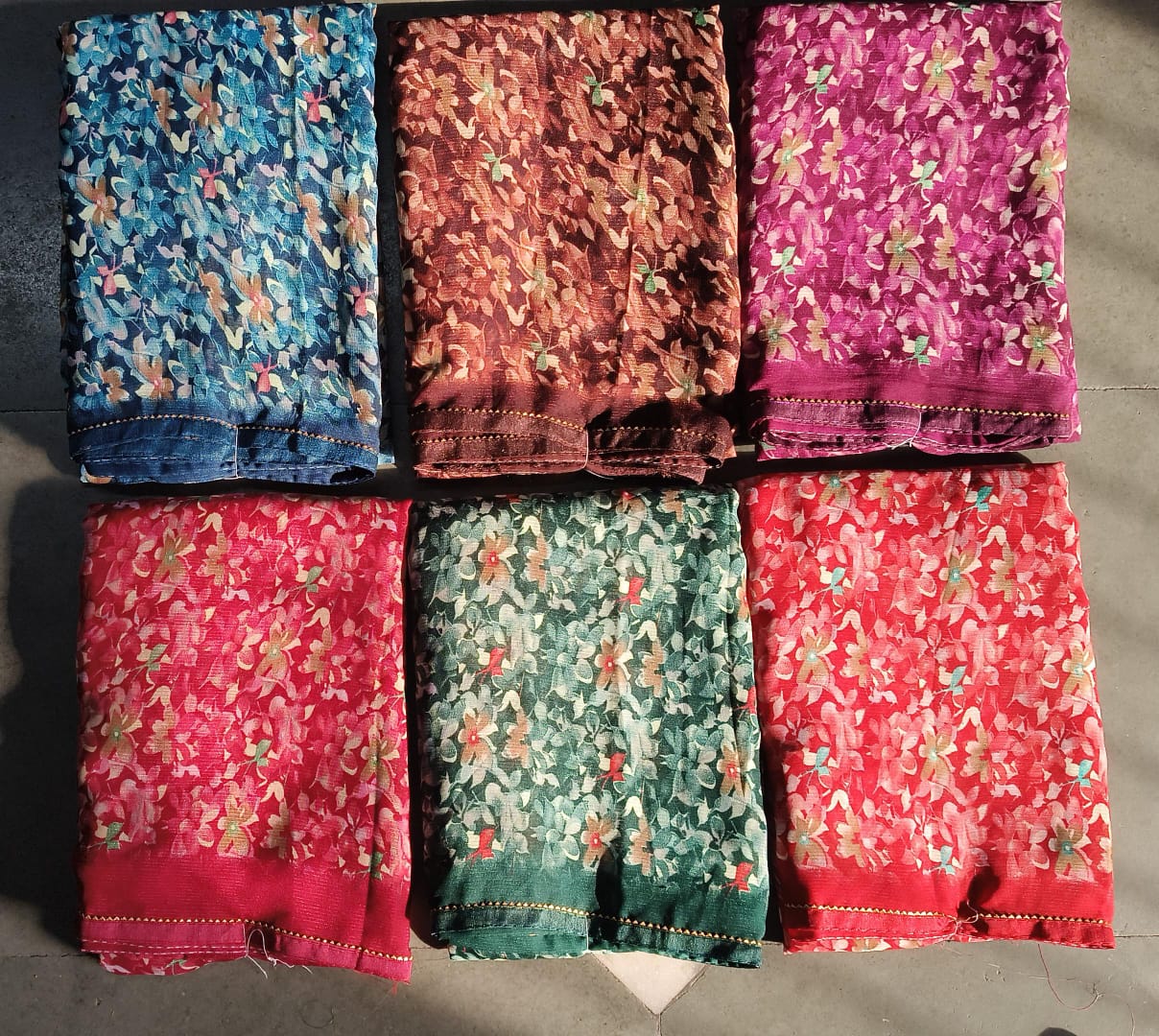 Heavy Rennial Floral -08 Print Saree Set of 6 Pcs – M.R. Saree Emporium