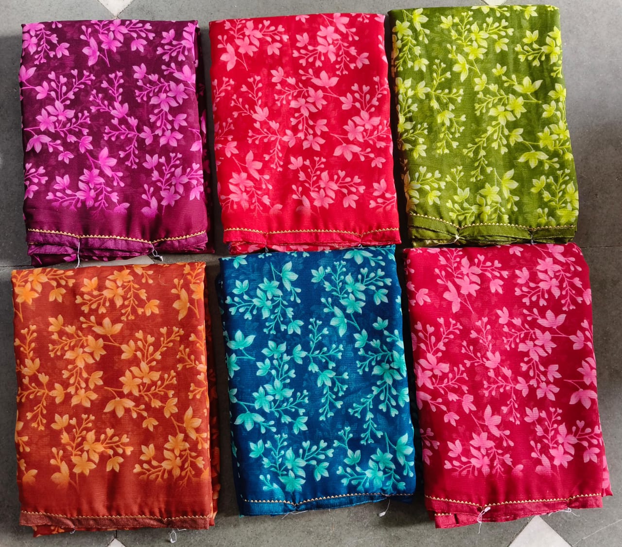 Heavy Rennial Floral -07 Print Saree Set of 6 Pcs – M.R. Saree Emporium