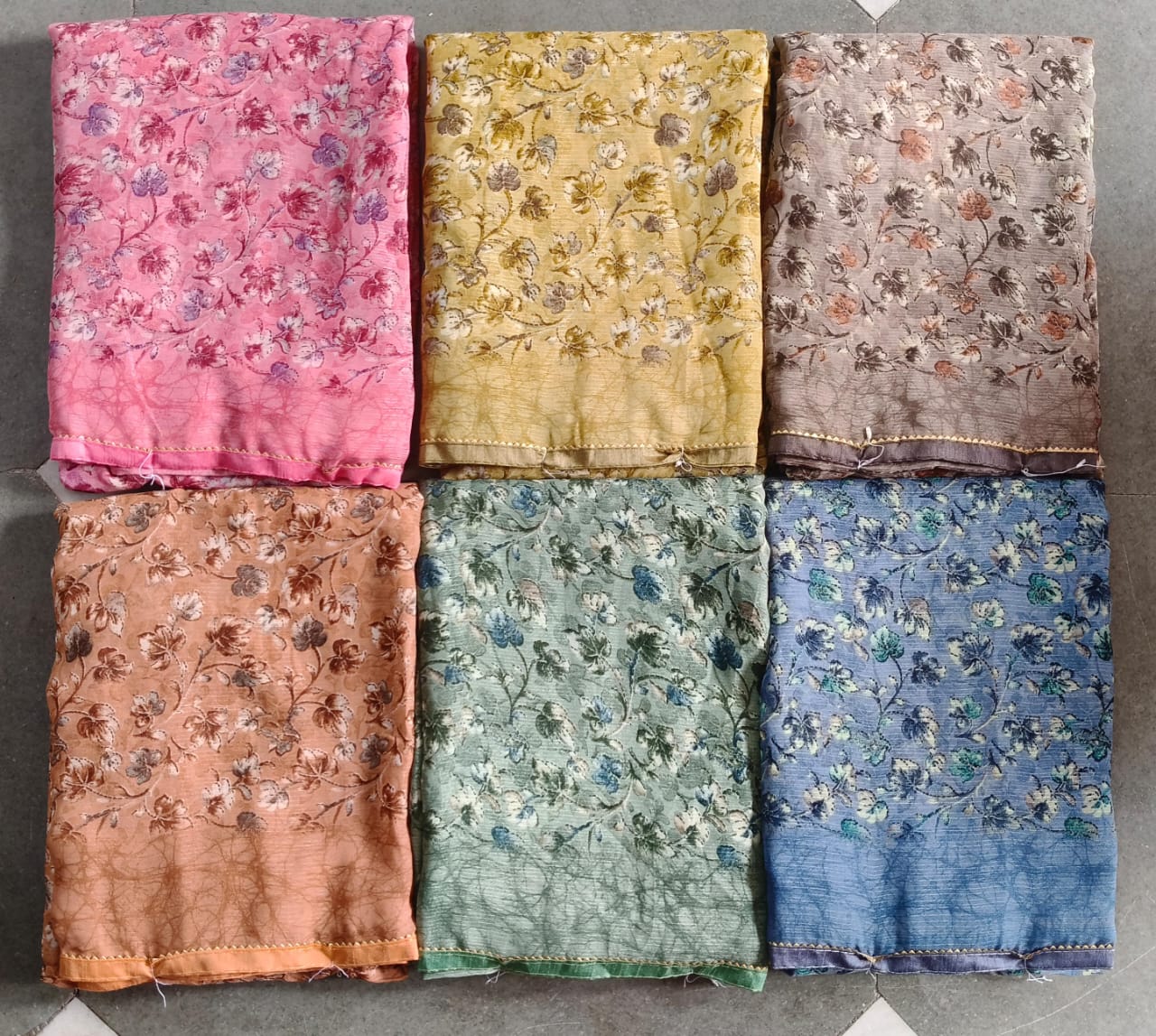 Heavy Rennial Floral -02 Print Saree Set of 6 Pcs – M.R. Saree Emporium