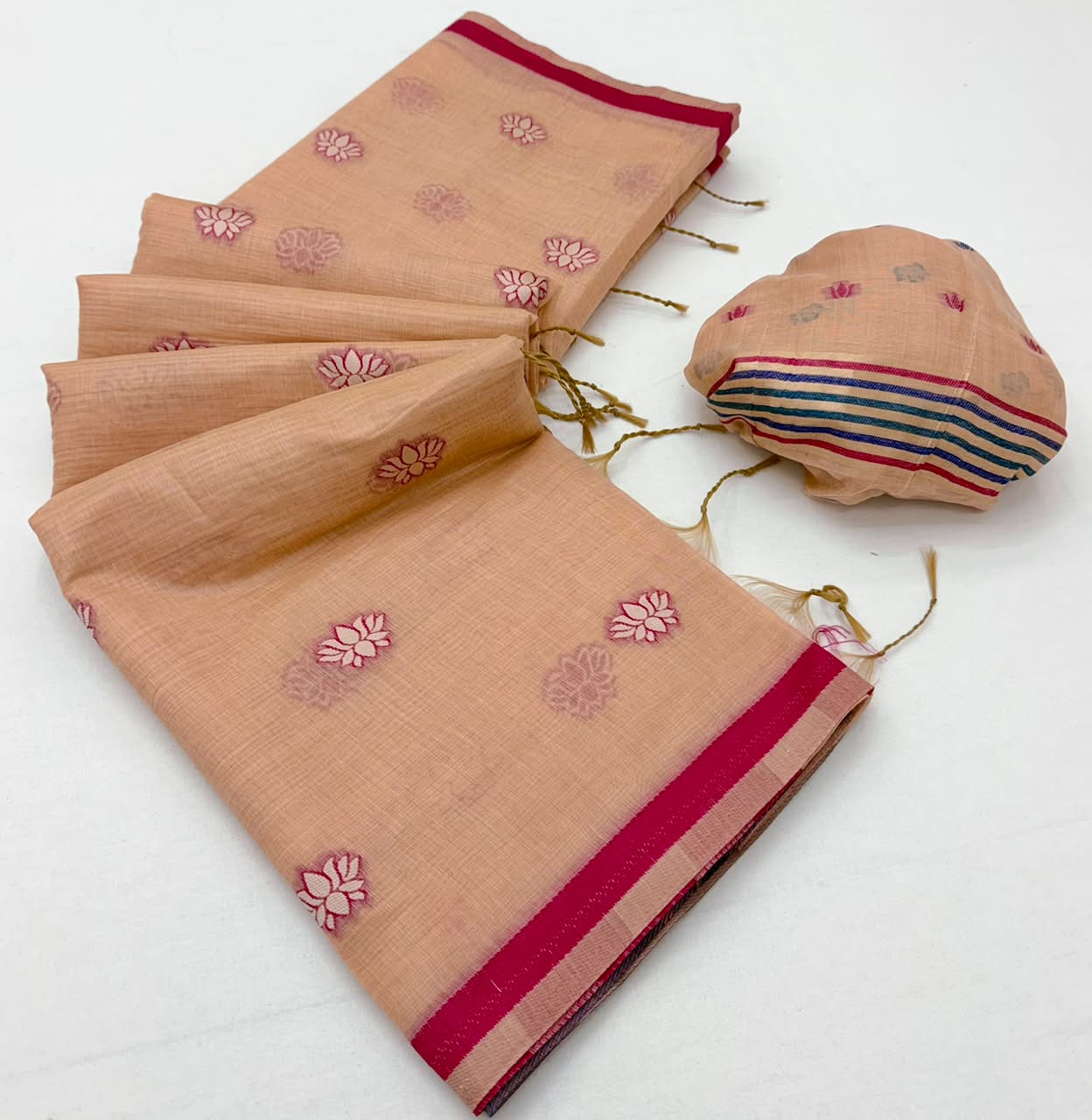 Tapti Cotton Saree - Jamdani Weaving Border & Pichwai Pallu-6 Pcs Set.