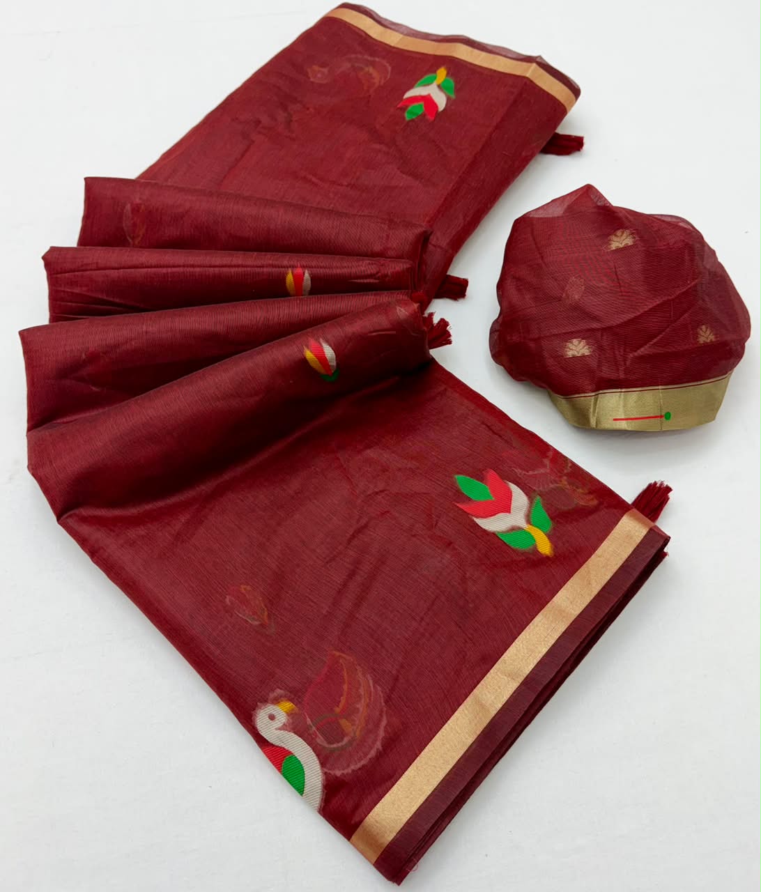 RajMata Series Jamdani Cotton Saree with Zari Border