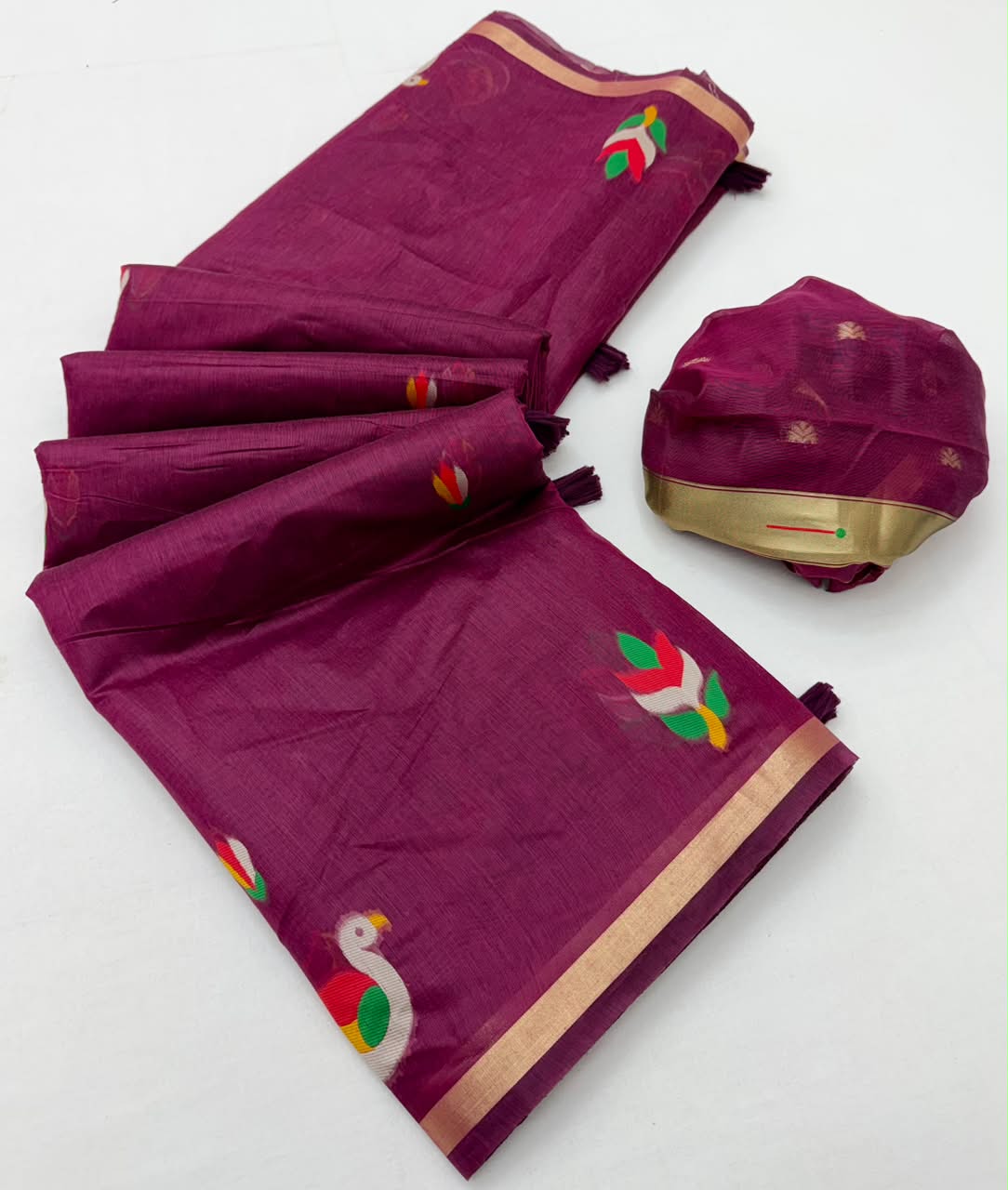RajMata Series Jamdani Cotton Saree with Zari Border