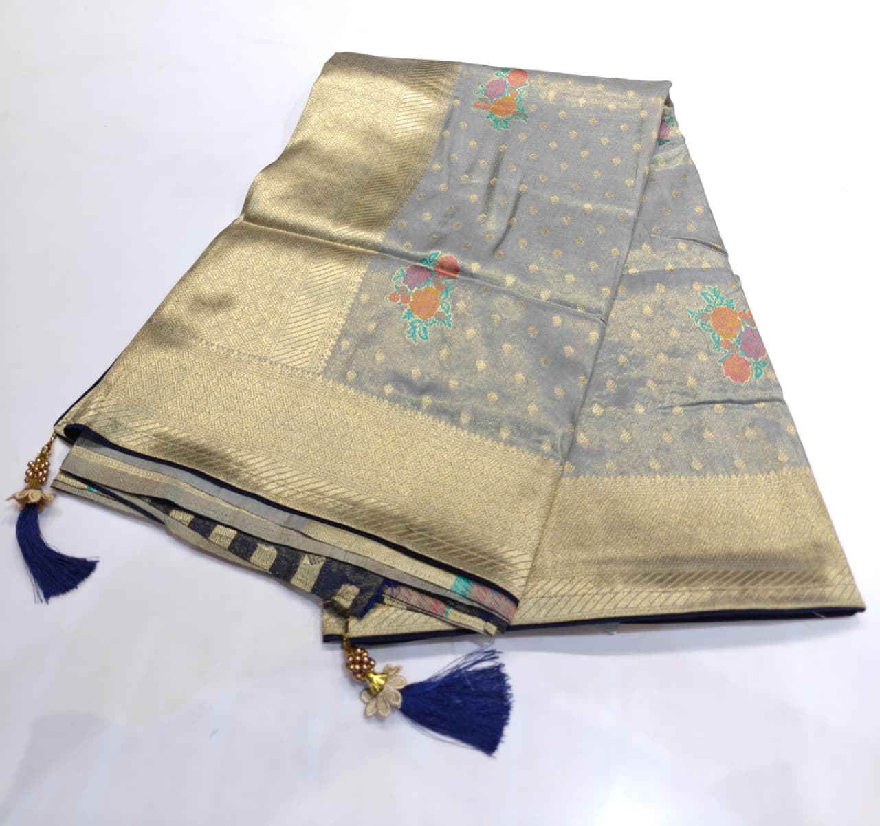 Heavy Tissue Silk Saree with Elegant Traditional Design- 6 Pcs Set