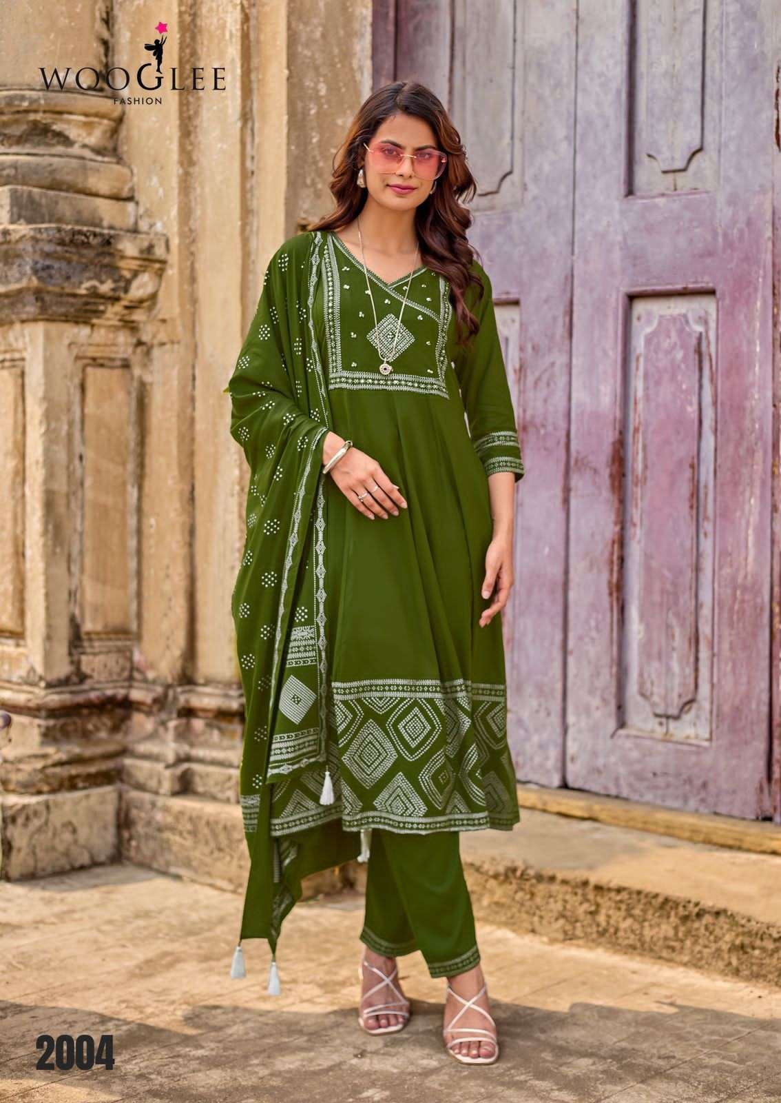Wooglee Rangveli Rayon Handwork Kurti Pant Dupatta Set 4 PCS