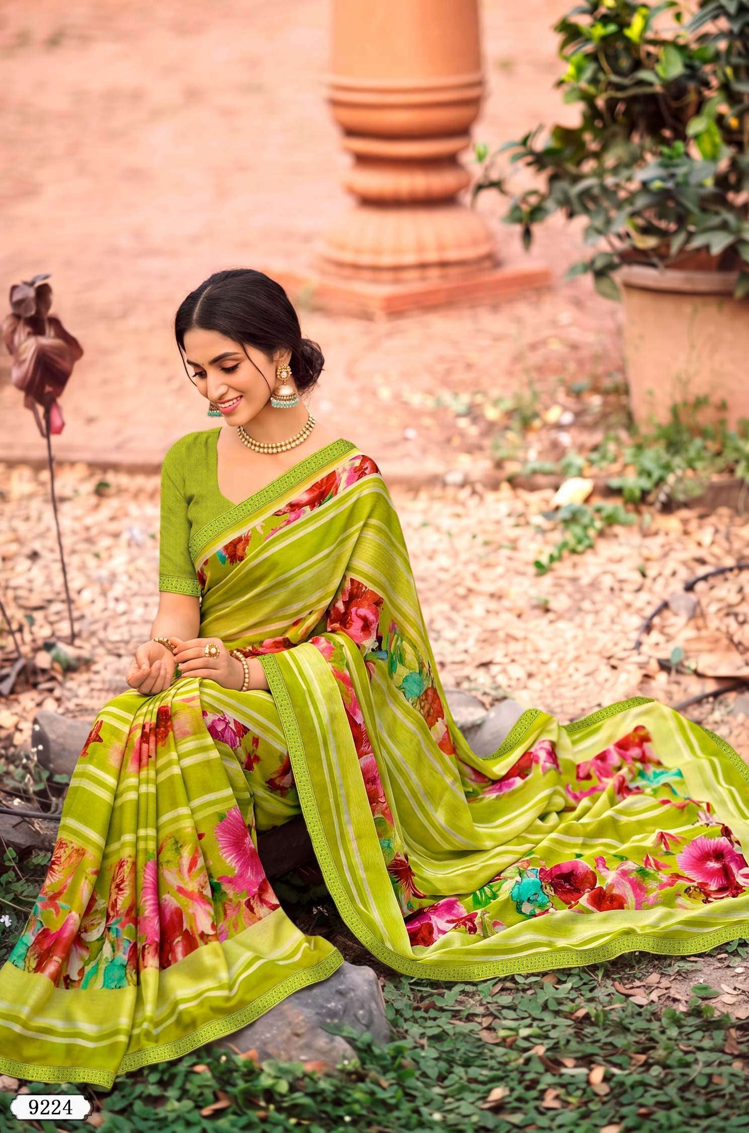 Yamini-2 Designer Saree with Contrast Border - 8 Pcs Set
