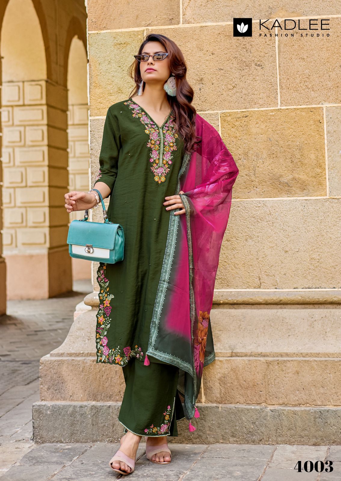 Kadlee Vaari - Fancy Designer Kurti Pant Dupatta Set 4 PCS Collection - Premium Embroidered Wear By M.R. Saree Emporium
