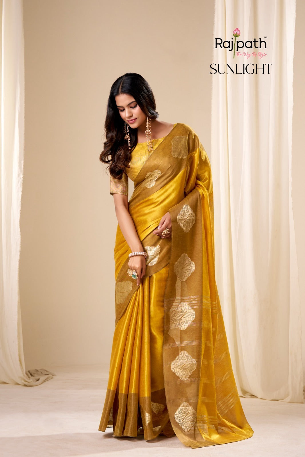 RajPath Fabrics Sunlight Handloom Tissue Soft Silk Saree - 6 Pcs Set