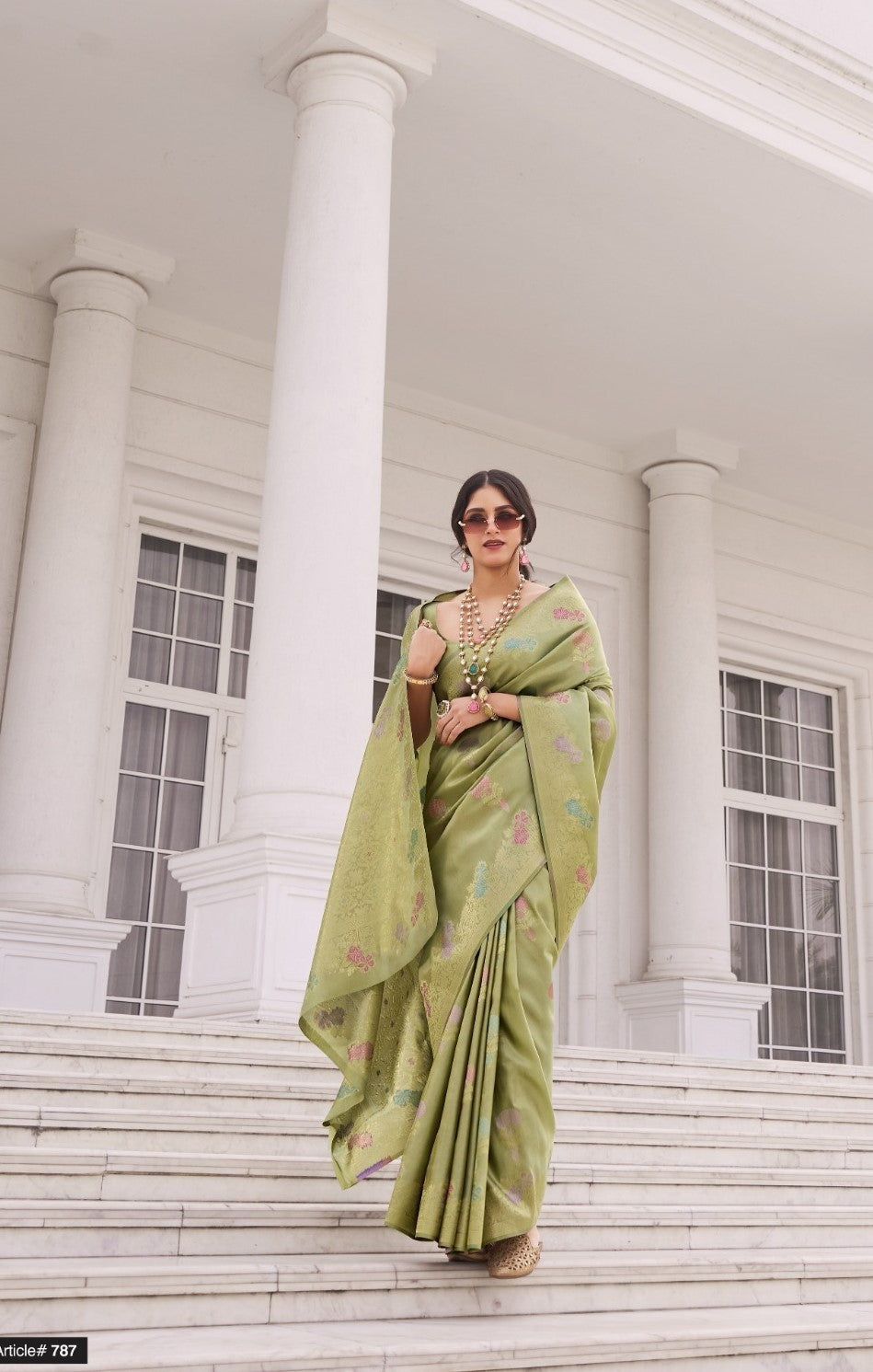 Premium Kuraa Silk Designer Saree with Running Blouse Piece