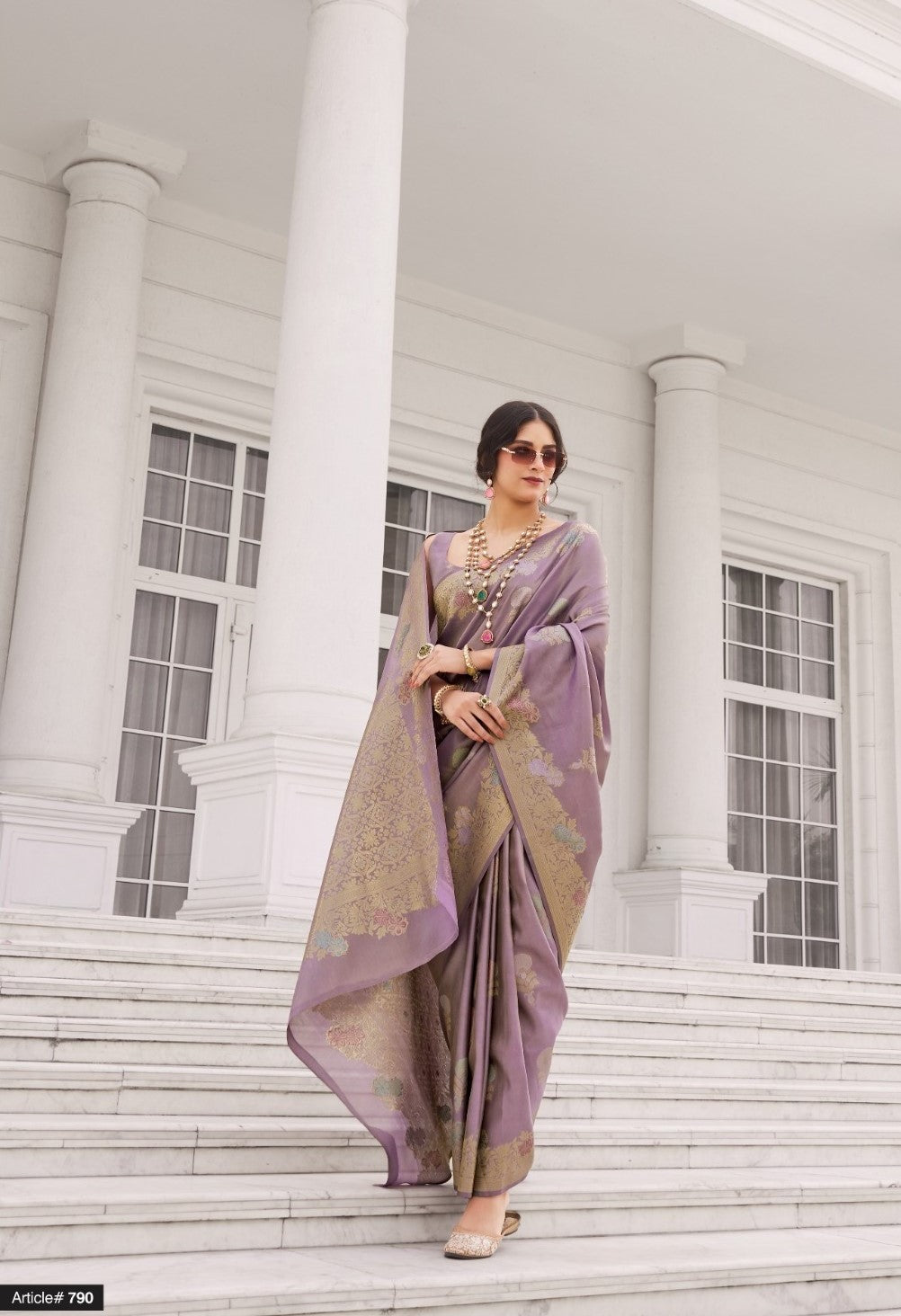 Premium Kuraa Silk Designer Saree with Running Blouse Piece