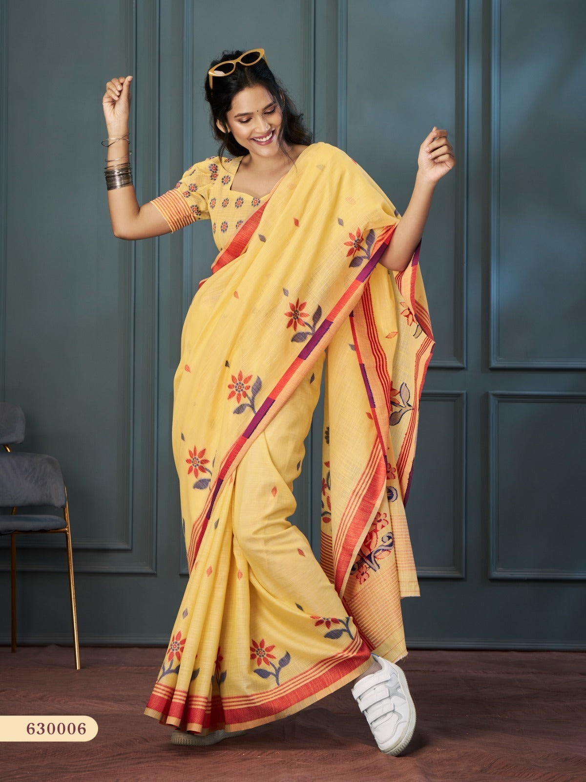 RajPath Rolex Linen Saree Wholesale Surat - Weaving Set