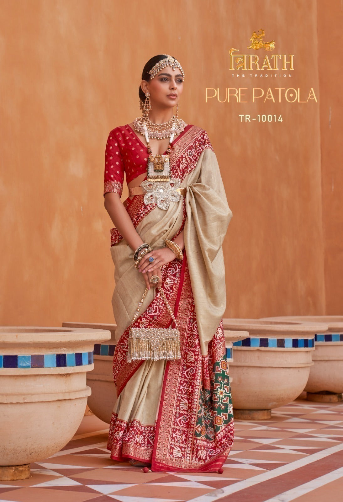 TRIRATH Pure Patola Mercerized Sigma Silk Saree (11 Pcs Set) with Gold Print & Designer Blouse
